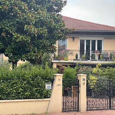 Casa Lovo Bed & Breakfast Saint-Laurent-de-Mure Exterior foto
